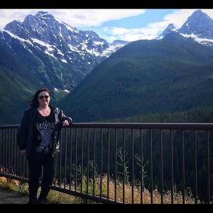 Meet your Posher, Carlee